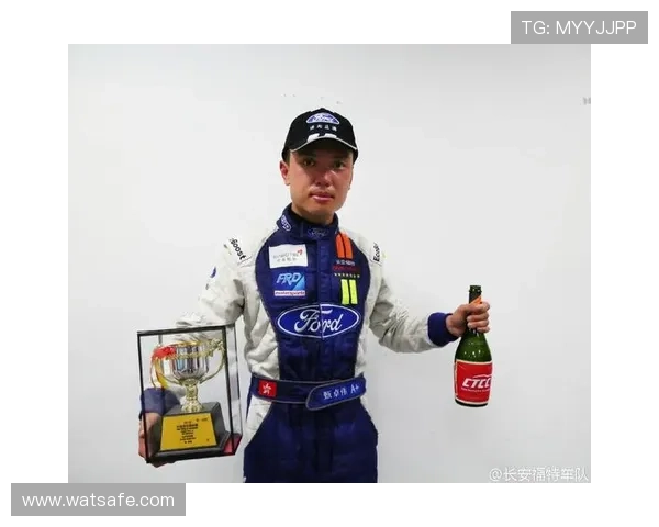 重庆排球队以71分领跑大师赛积分榜展现强劲实力和团队合作精神